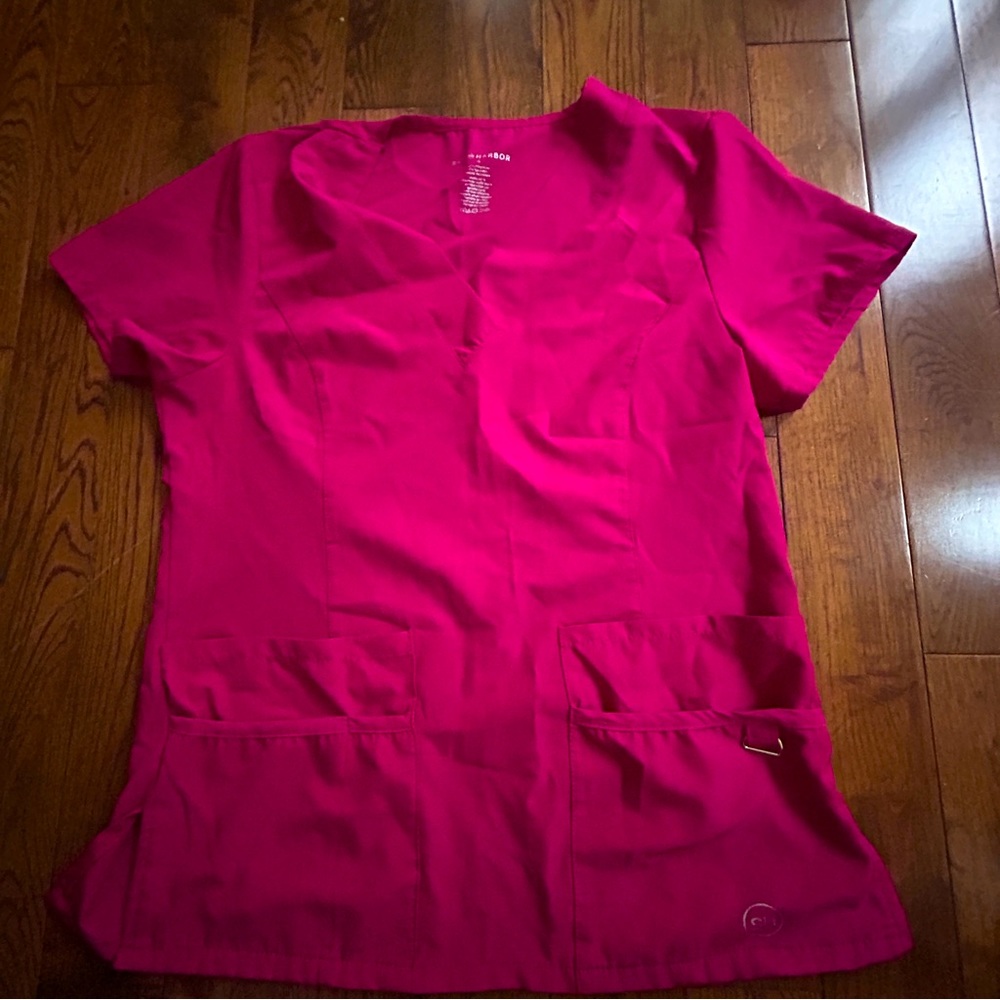Small Sugar Harbor Scrub Top